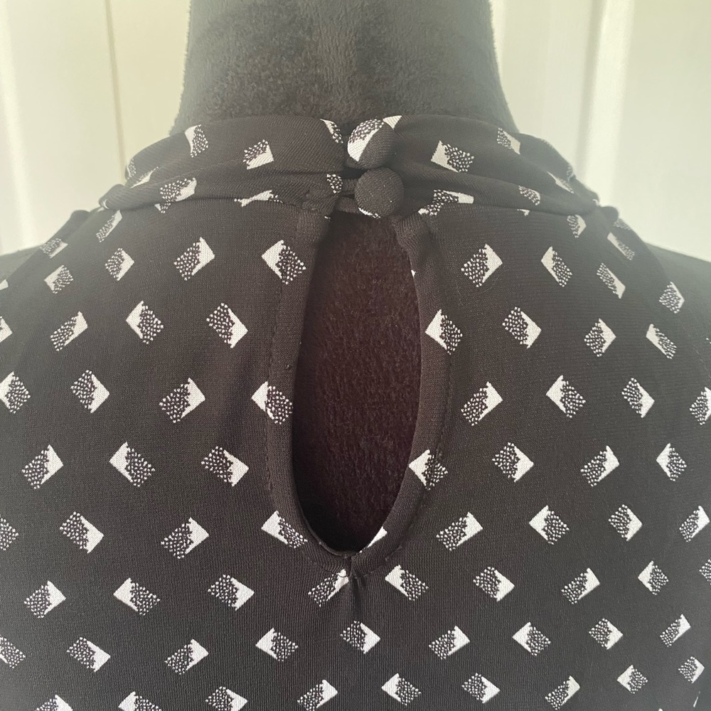 🌸 3 for $12 Worthington Halter Blouse With Front Ruffles Size L - Picture 5 of 6
